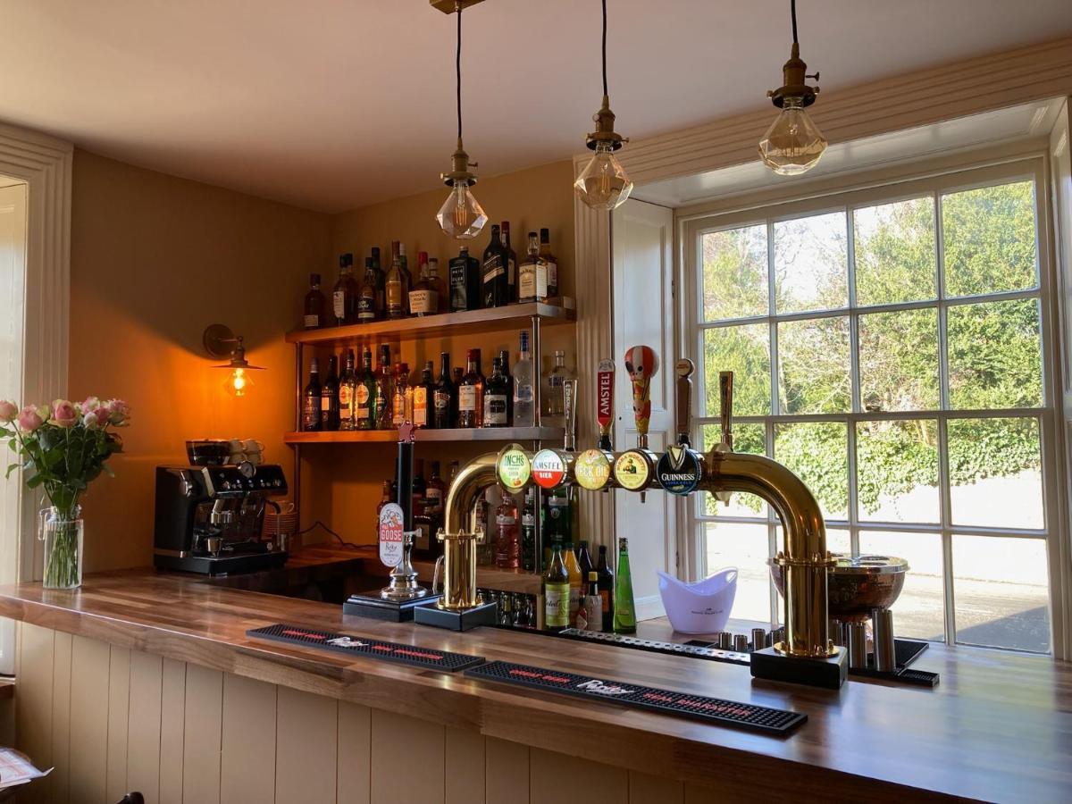 ホテル The Seagrave Arms Weston Subedge エクステリア 写真